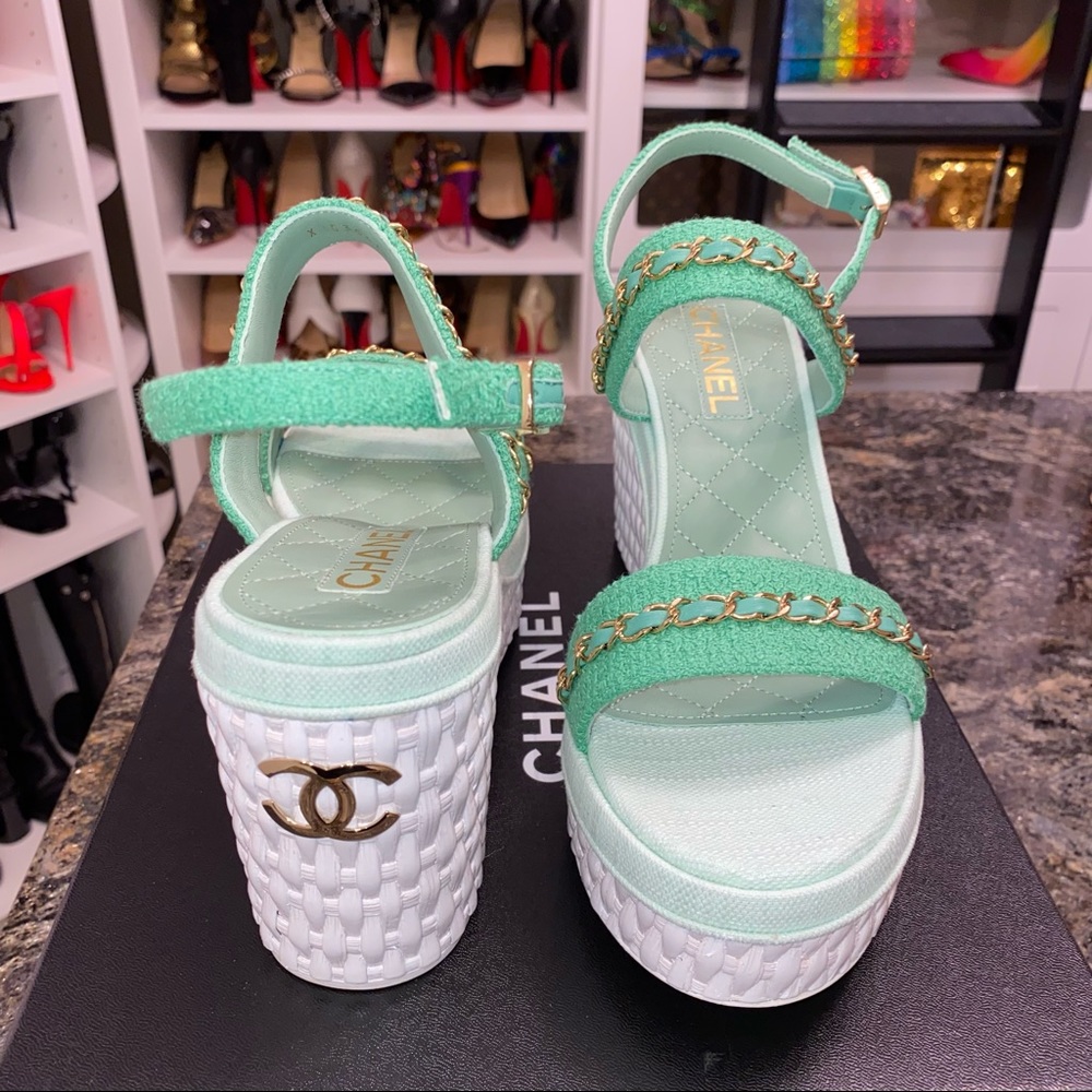 NWT CHANEL wedges, 41